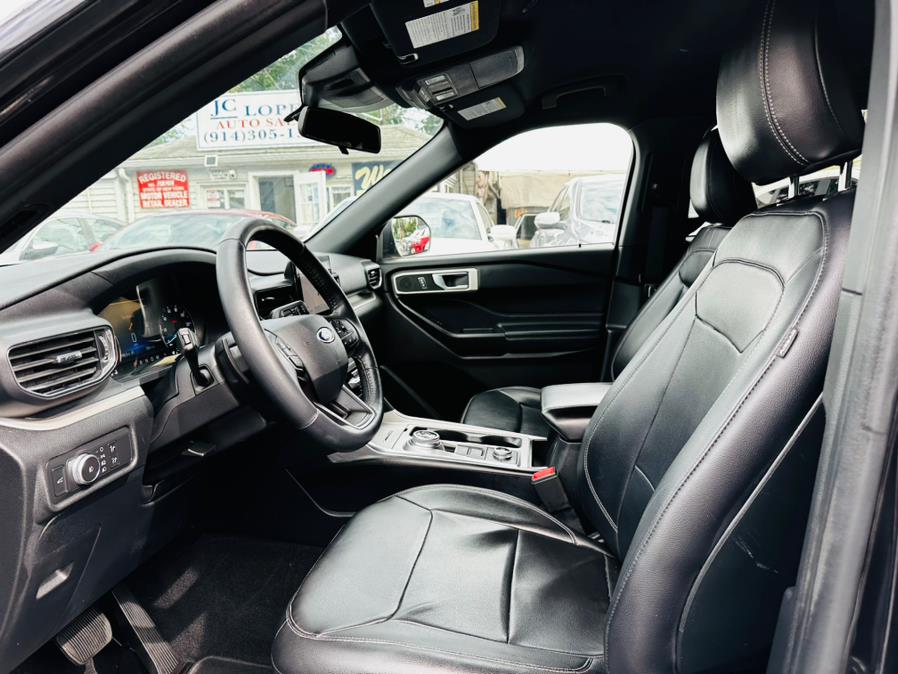 2020 Ford Explorer XLT 4WD photo