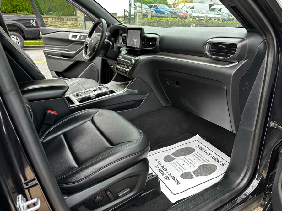 2020 Ford Explorer XLT 4WD photo