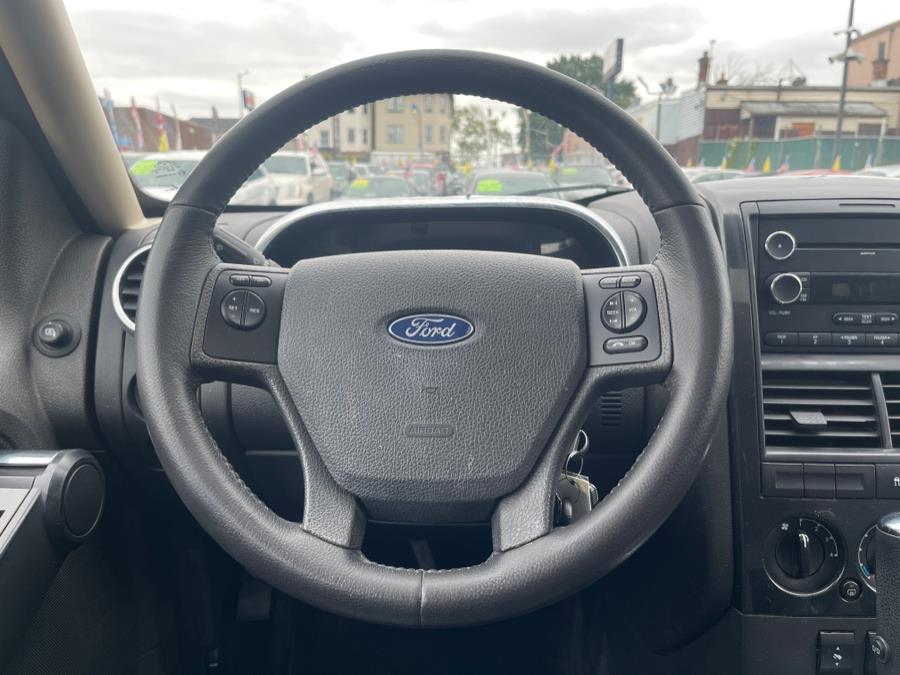 2010 Ford Explorer XLT photo