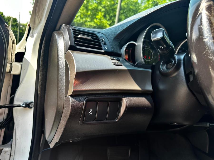 2010 Acura TL w/ Technology Package photo