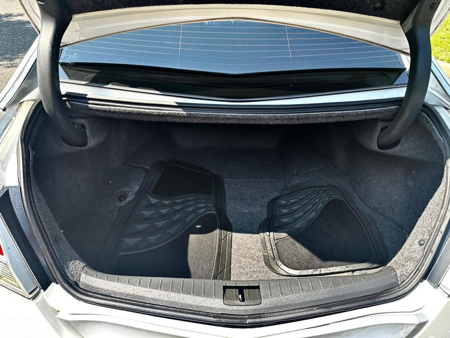 2010 Acura TL w/ Technology Package photo