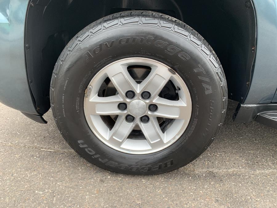 2009 GMC Yukon XL SLE 1500 photo