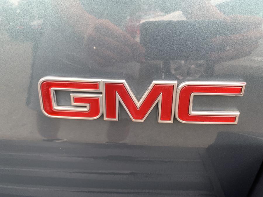 2009 GMC Yukon XL SLE 1500 photo