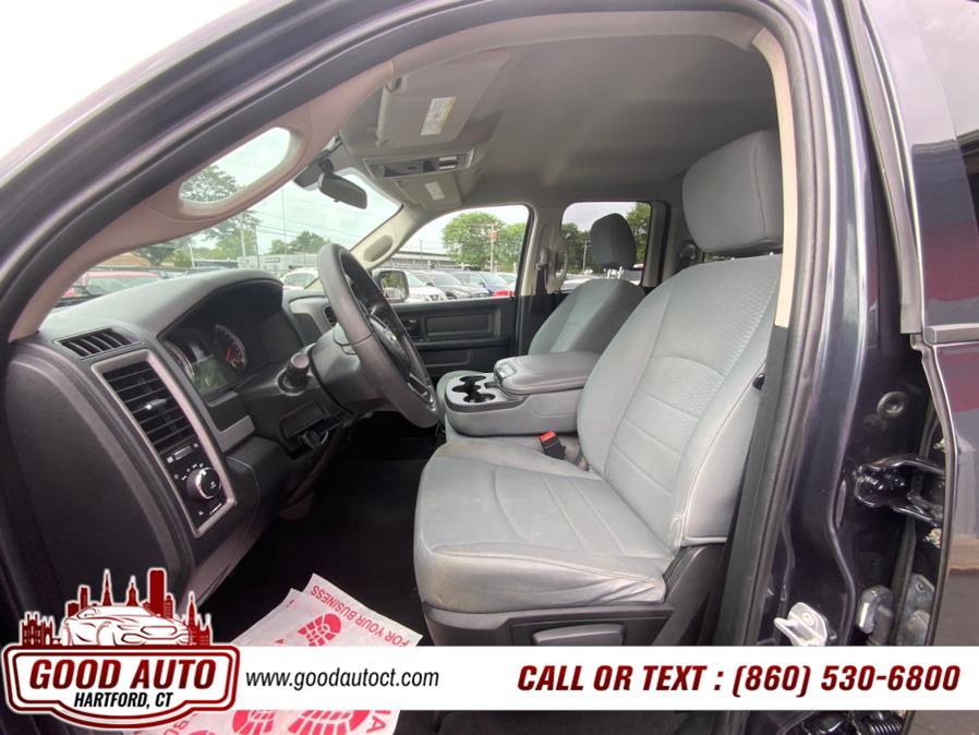 2017 RAM 1500 Express 4x4 Quad Cab 6''4