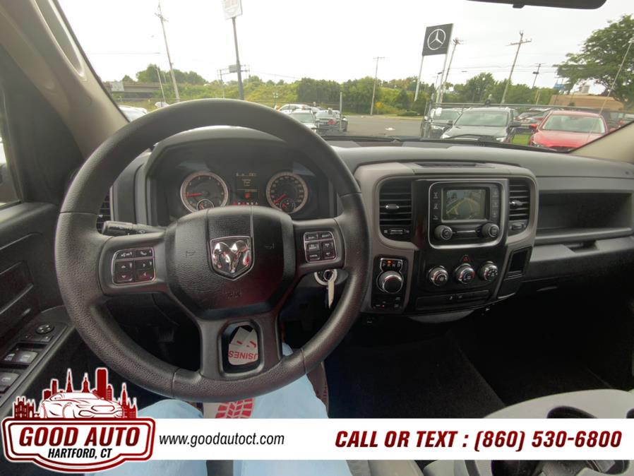 2017 RAM 1500 Express 4x4 Quad Cab 6''4