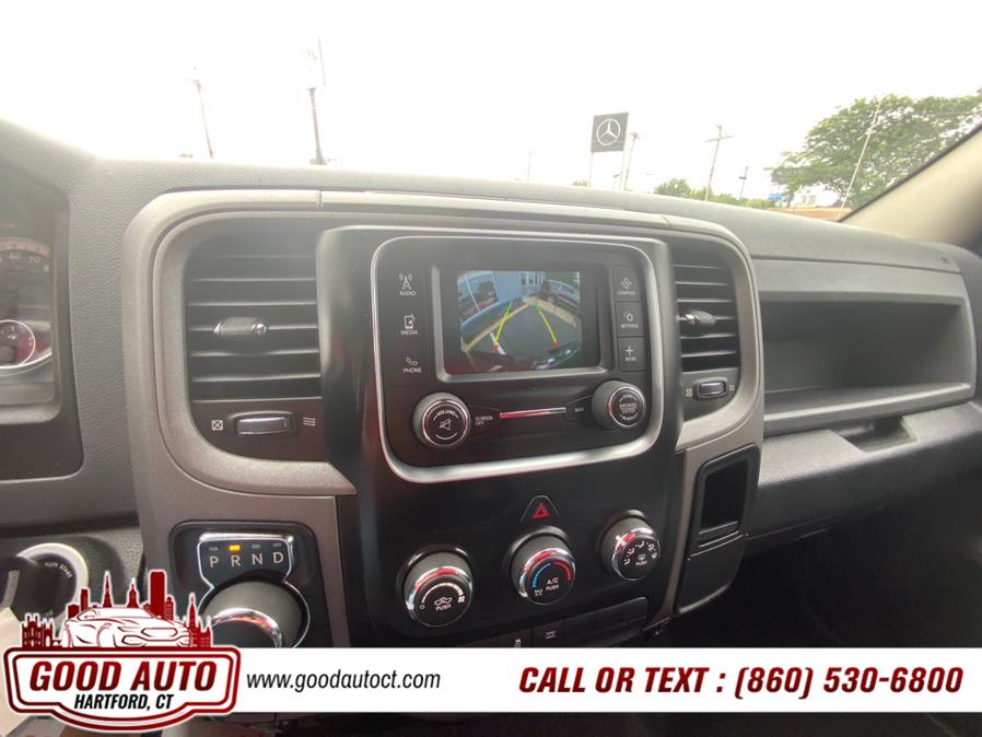 2017 RAM 1500 Express 4x4 Quad Cab 6''4