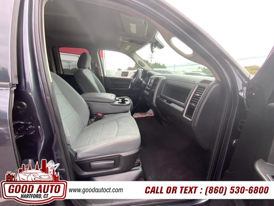 2017 RAM 1500 Express 4x4 Quad Cab 6''4