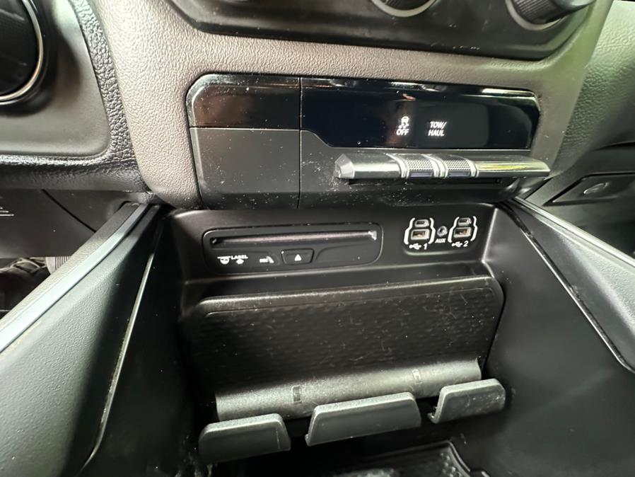 2019 RAM 1500 Big Horn/Lone Star 4x4 Quad Ca photo