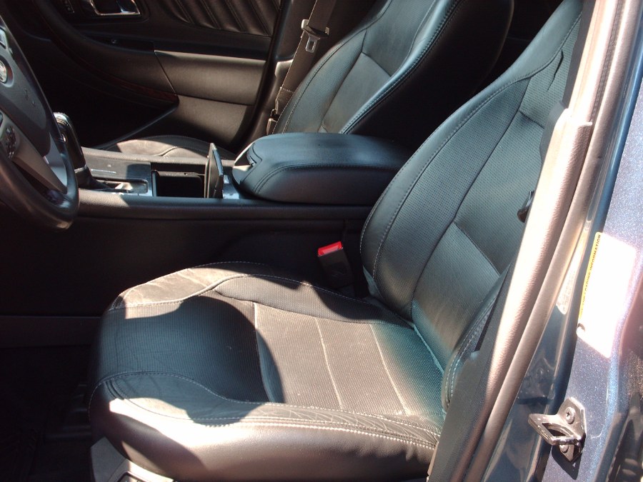 2018 Ford Taurus Limited FWD photo