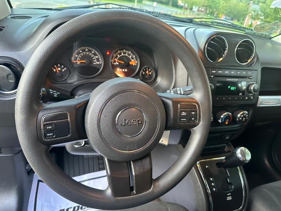 2015 Jeep Compass 4WD 4dr Sport photo