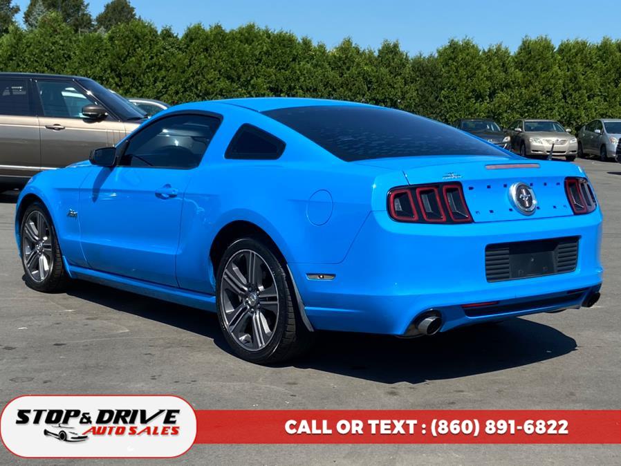 2014 Ford Mustang V6 photo