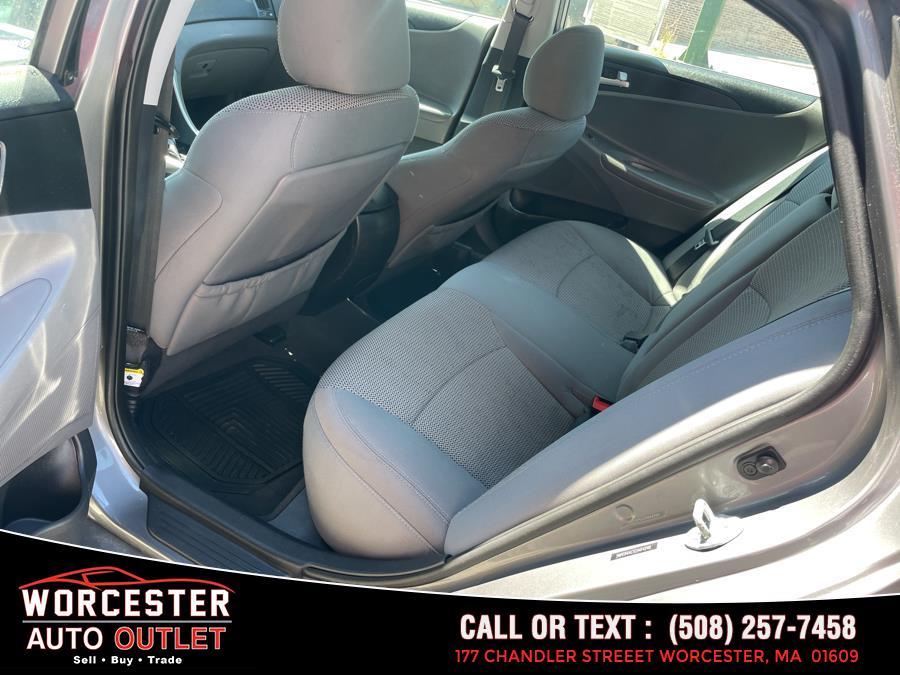 2013 Hyundai Sonata SE photo