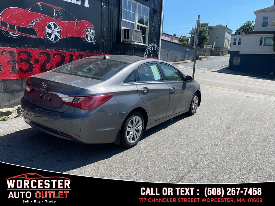 2013 Hyundai Sonata SE photo