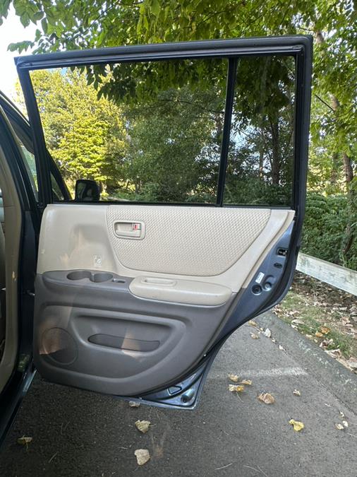 2004 Toyota Highlander photo