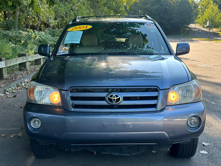 2004 Toyota Highlander photo