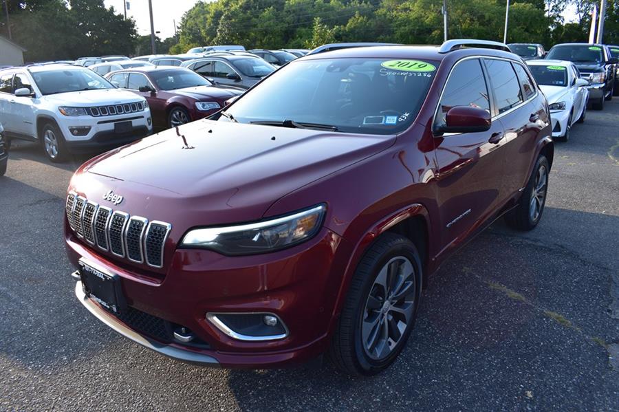 2019 Jeep Cherokee OVERLAND photo