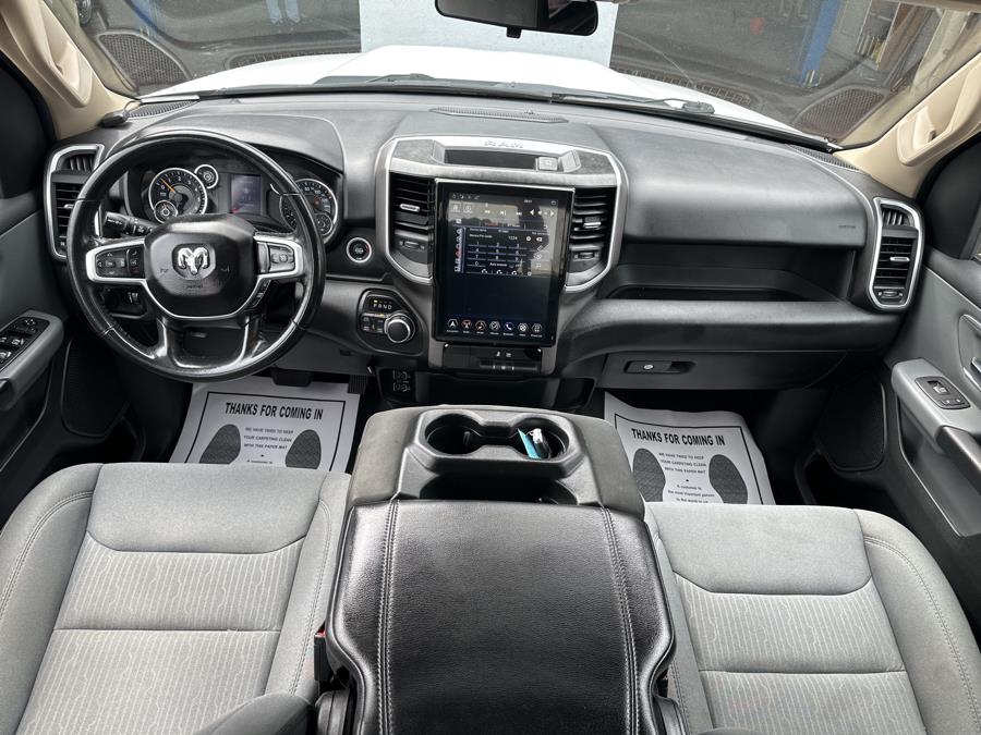 2020 RAM 1500 Big Horn 4x4 Quad Cab 6''4