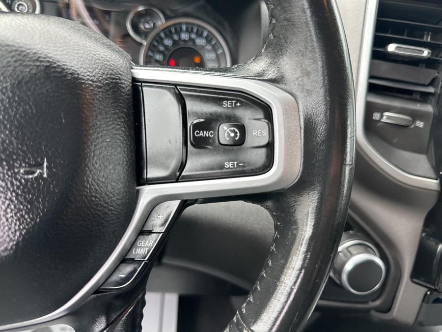 2020 RAM 1500 Big Horn 4x4 Quad Cab 6''4
