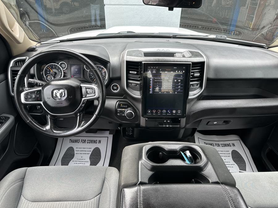 2020 RAM 1500 Big Horn 4x4 Quad Cab 6''4