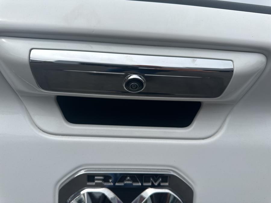2020 RAM 1500 Big Horn 4x4 Quad Cab 6''4