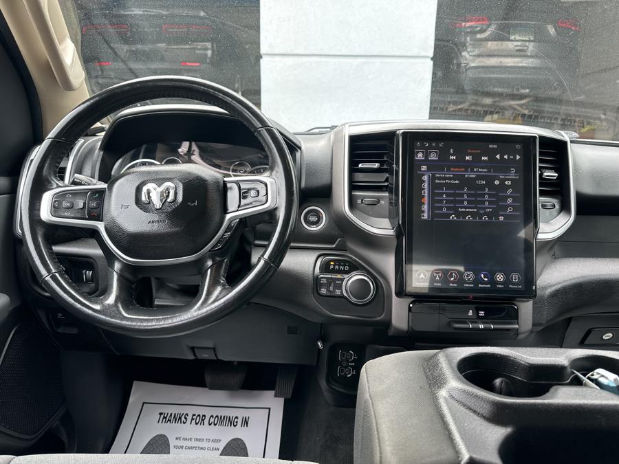 2020 RAM 1500 Big Horn 4x4 Quad Cab 6''4