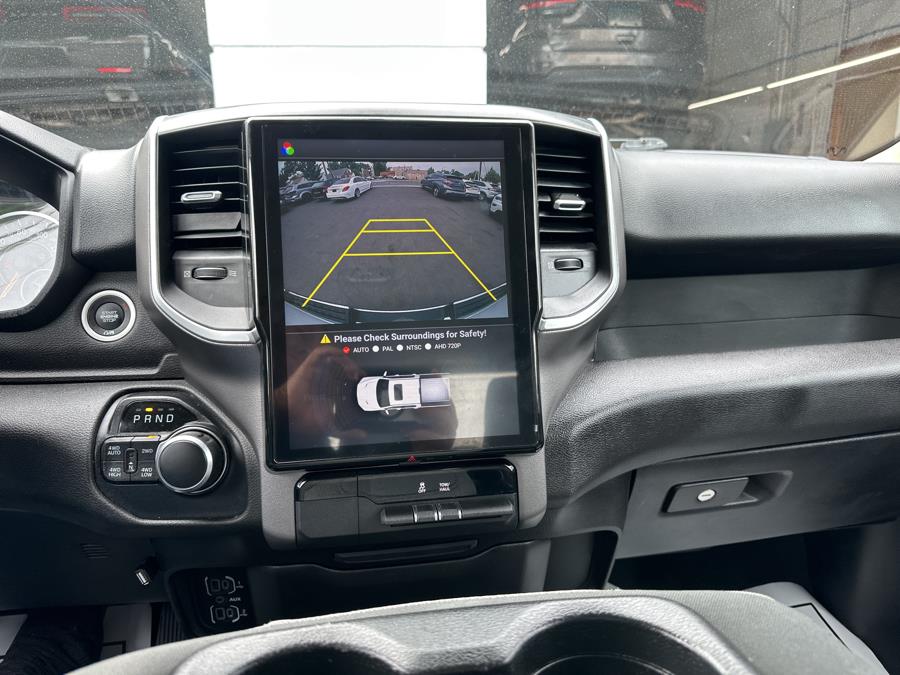 2020 RAM 1500 Big Horn 4x4 Quad Cab 6''4
