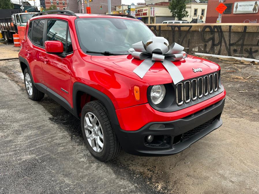 2016 Jeep Renegade 4WD 4dr Latitude photo