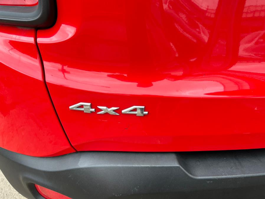 2016 Jeep Renegade 4WD 4dr Latitude photo