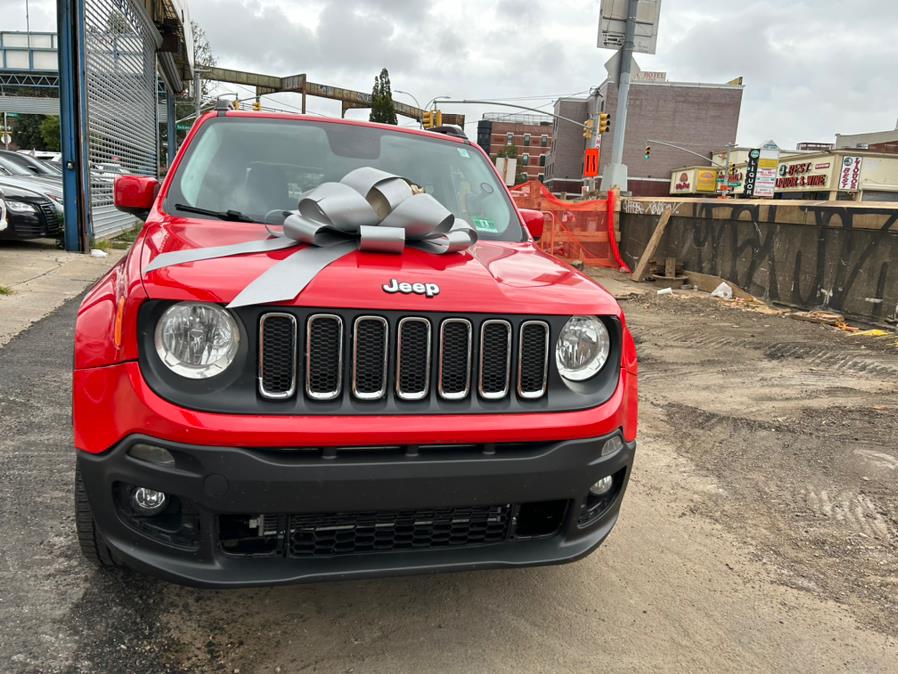 2016 Jeep Renegade 4WD 4dr Latitude photo
