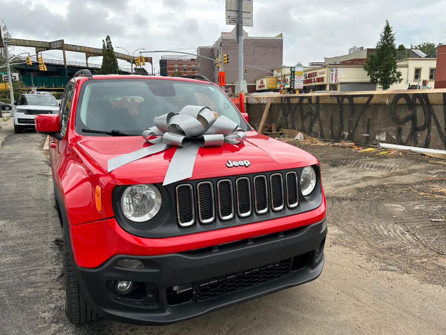 2016 Jeep Renegade 4WD 4dr Latitude photo