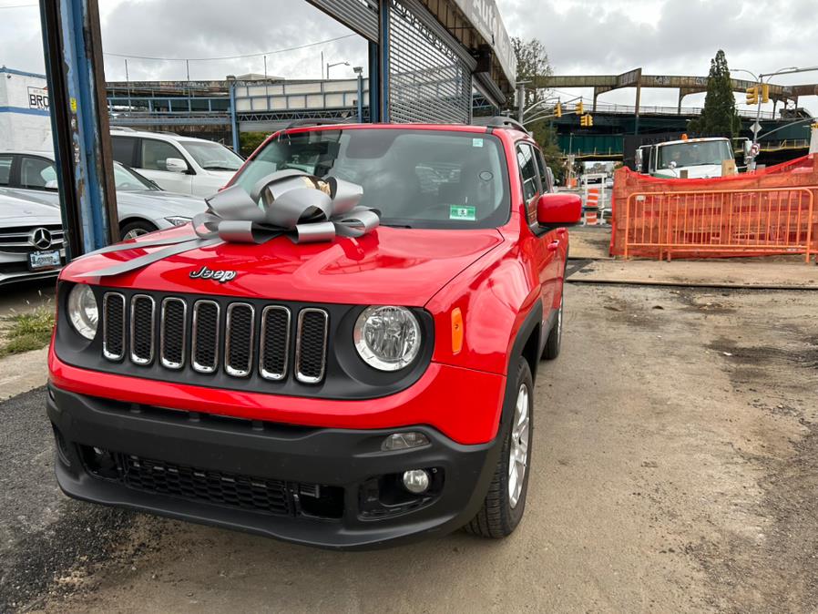 2016 Jeep Renegade 4WD 4dr Latitude photo