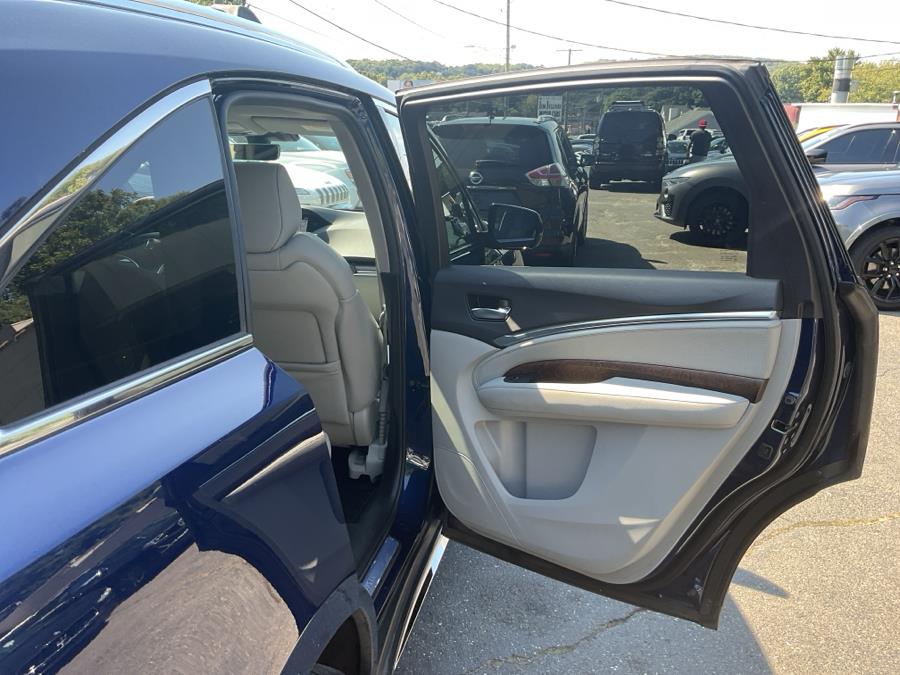 2020 Acura MDX SH-AWD 7-Passenger w/Technolog photo