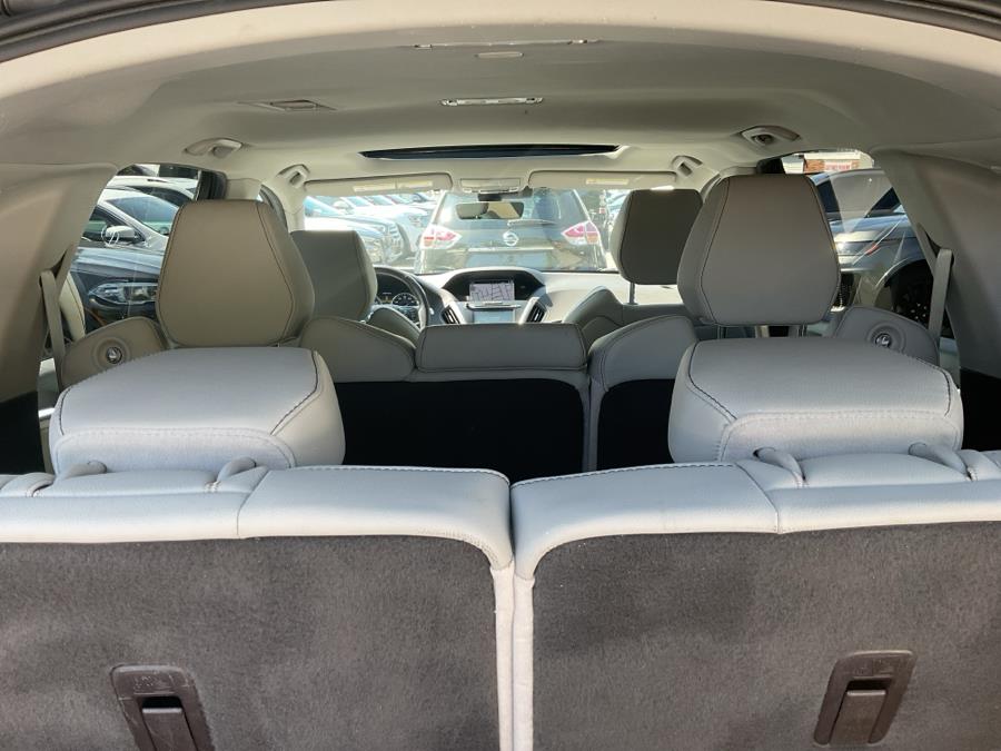 2020 Acura MDX SH-AWD 7-Passenger w/Technolog photo