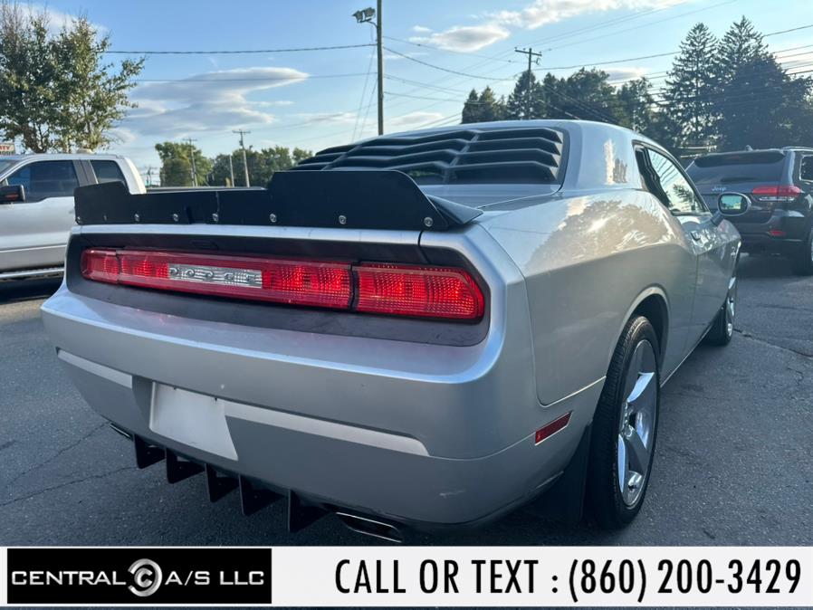 2012 Dodge Challenger SXT photo