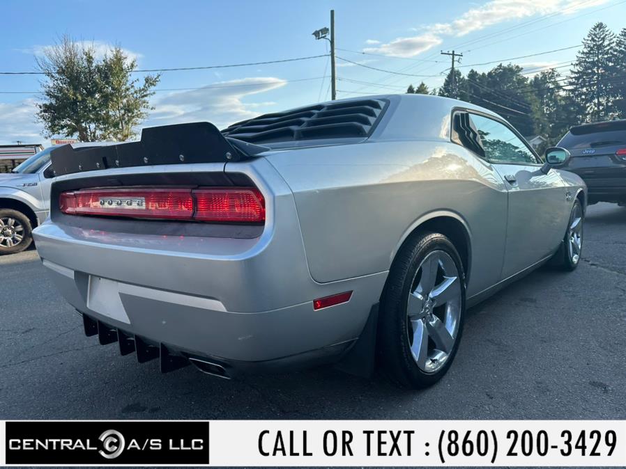 2012 Dodge Challenger SXT photo