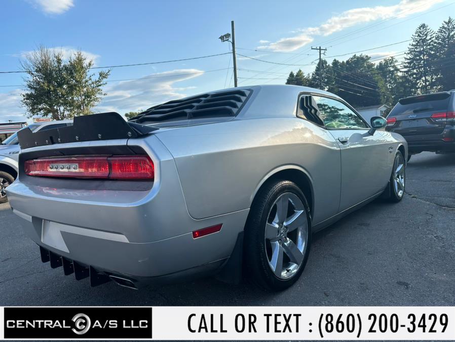 2012 Dodge Challenger SXT photo
