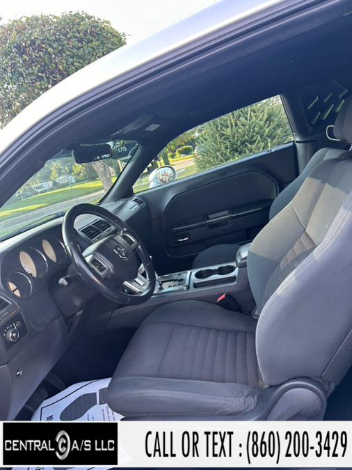 2012 Dodge Challenger SXT photo