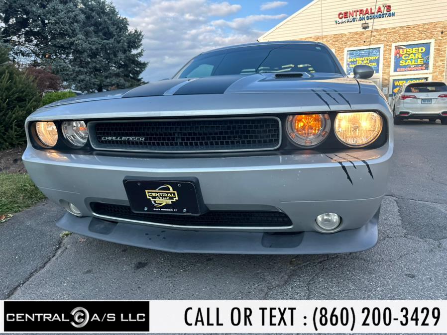 2012 Dodge Challenger SXT photo