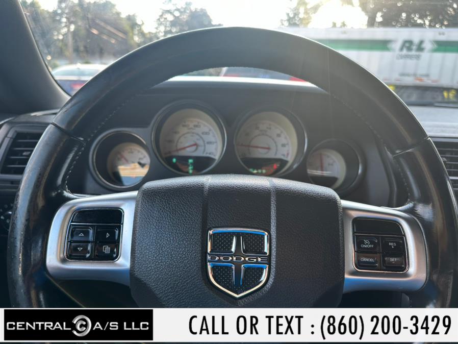2012 Dodge Challenger SXT photo