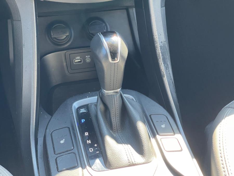 2017 Hyundai Santa Fe Sport 2.0T Auto AWD photo