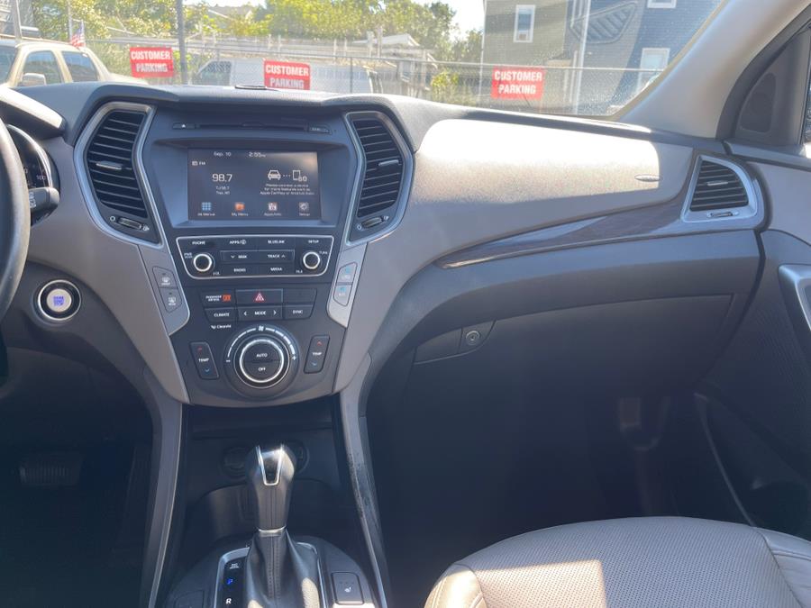 2017 Hyundai Santa Fe Sport 2.0T Auto AWD photo