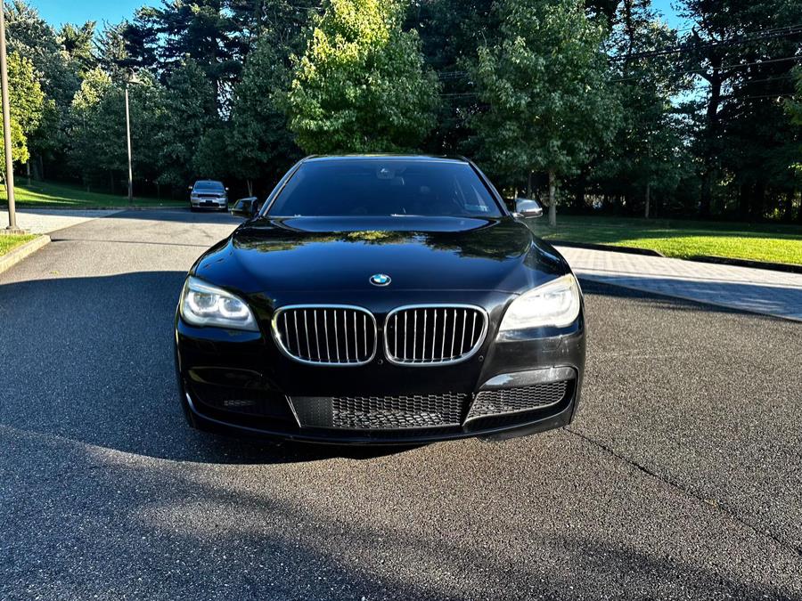 2015 BMW 7-Series 4dr Sdn 750i RWD photo