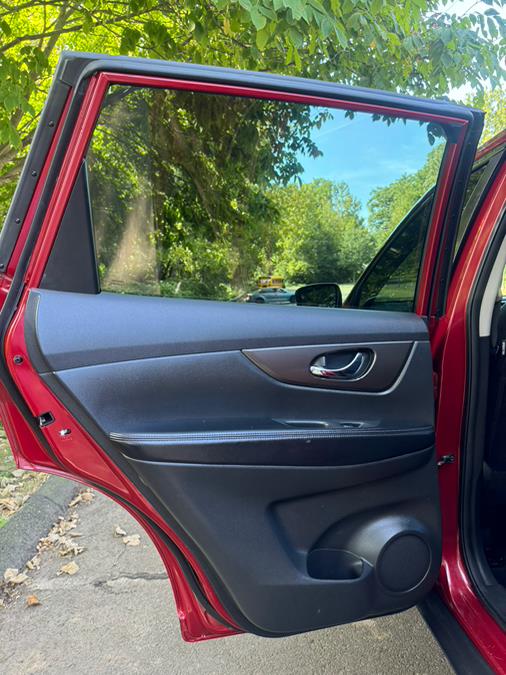 2016 Nissan Rogue S photo