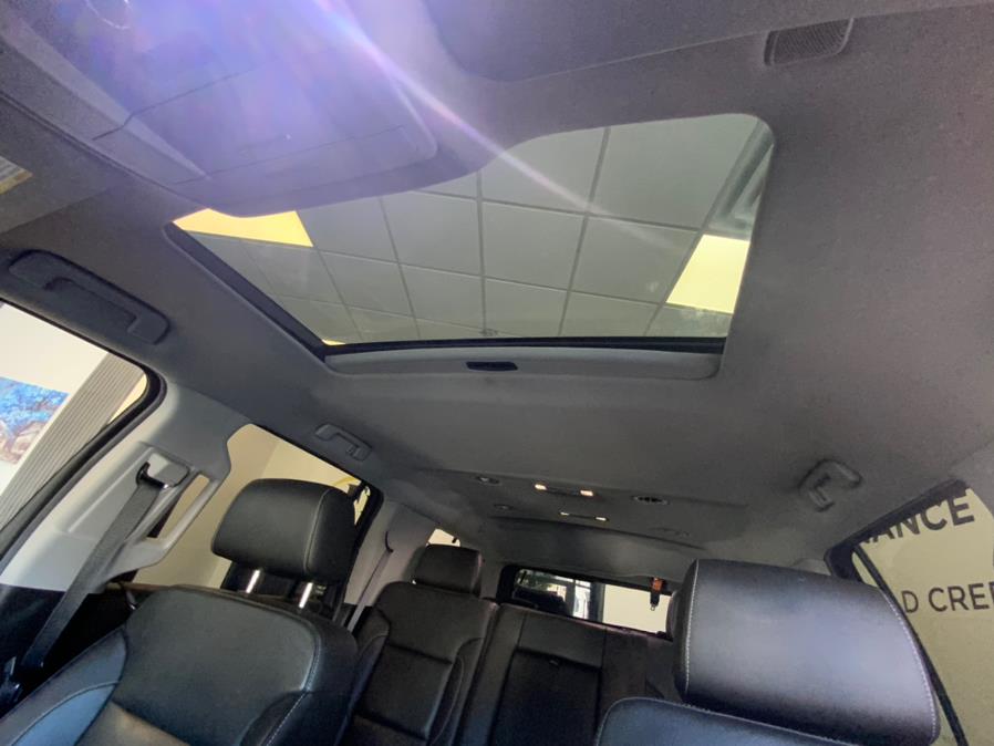 2019 GMC Yukon 4WD 4dr SLT photo