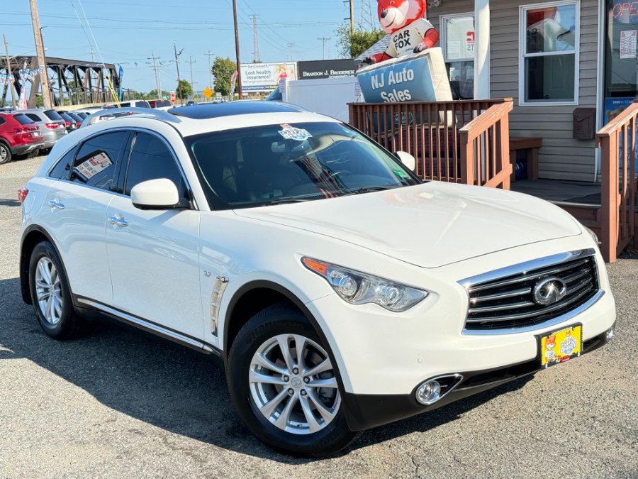 2014 Infiniti QX70 photo