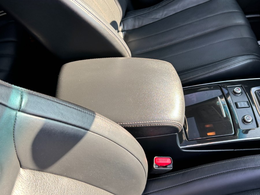 2014 Infiniti QX70 photo