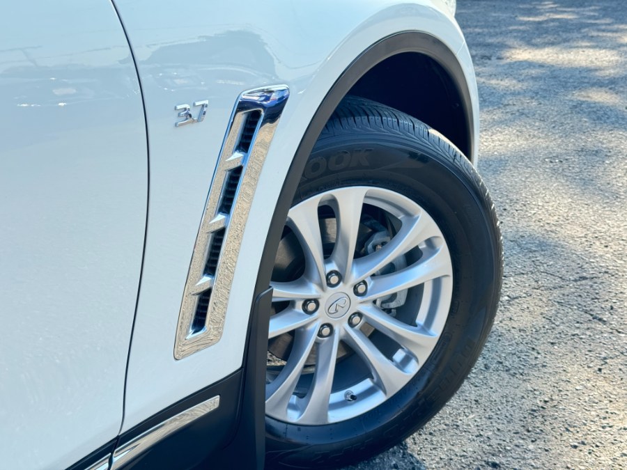 2014 Infiniti QX70 photo