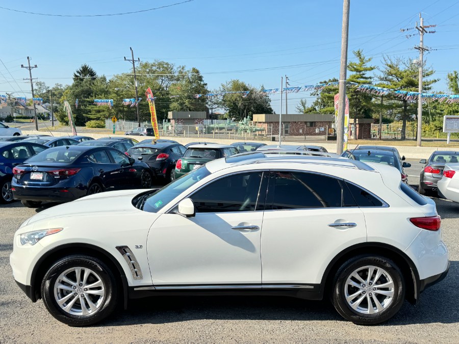 2014 Infiniti QX70 photo