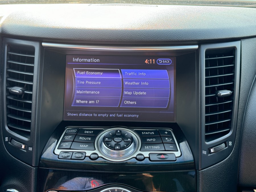 2014 Infiniti QX70 photo