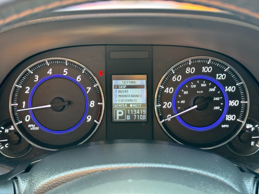2014 Infiniti QX70 photo